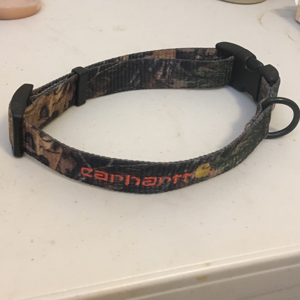 New condition! Carhartt Camo Dog Collar!